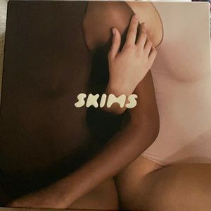 SKIMS MICK NECK BODYSUIT L/XL NEW